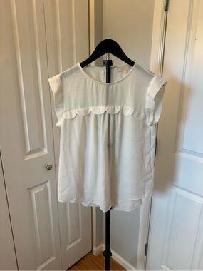 &. Layered Light Ivory Scallop-Trim Cap Sleeve Blouse